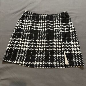 Chic Black and White Plaid Women's Skirt